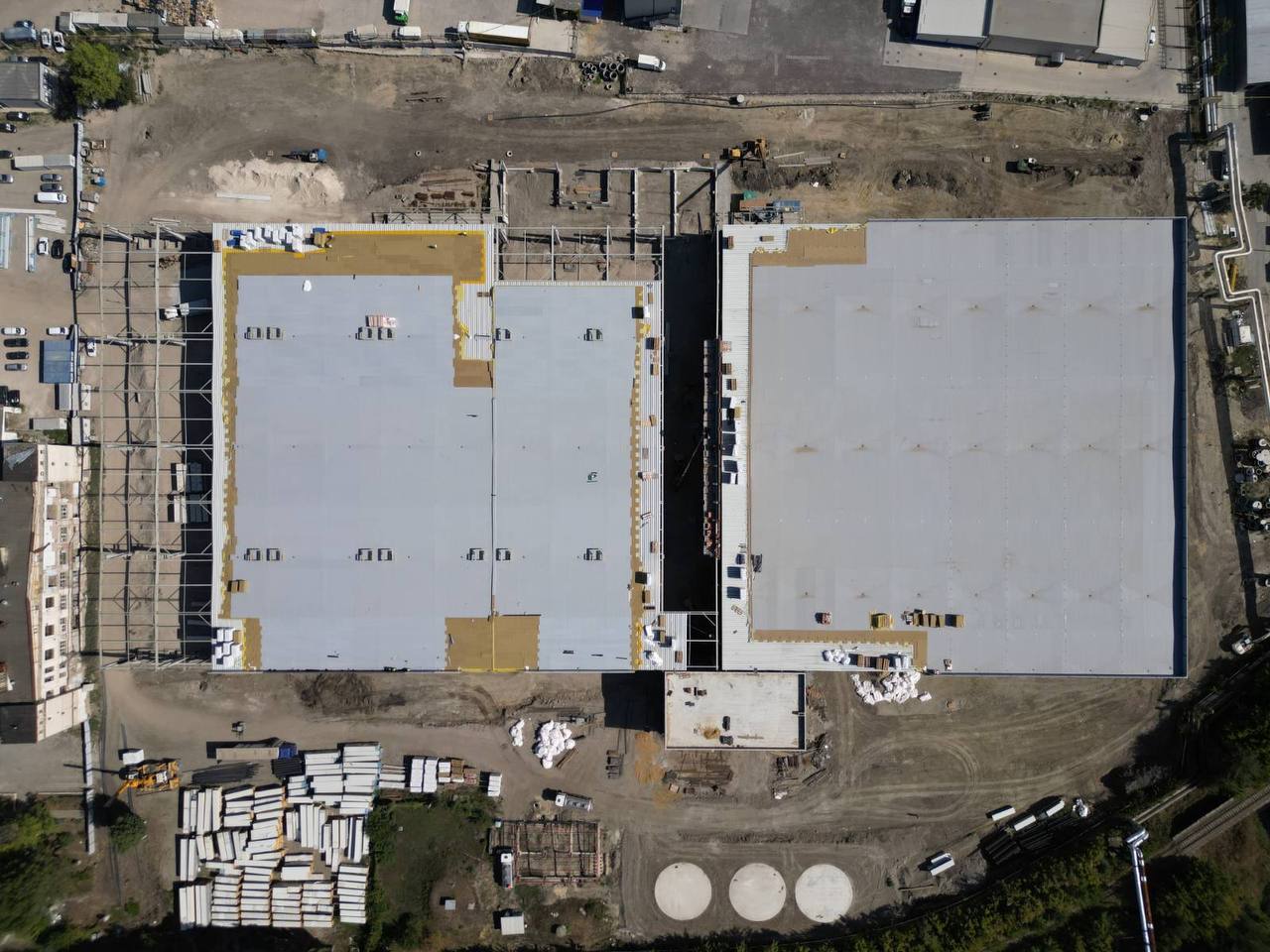 Логістичний центр "Linella"